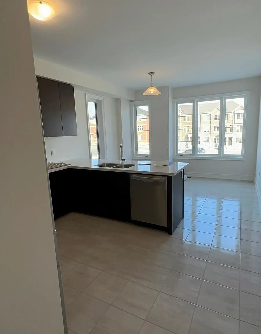 3 bed, $2,600 — Photo 3