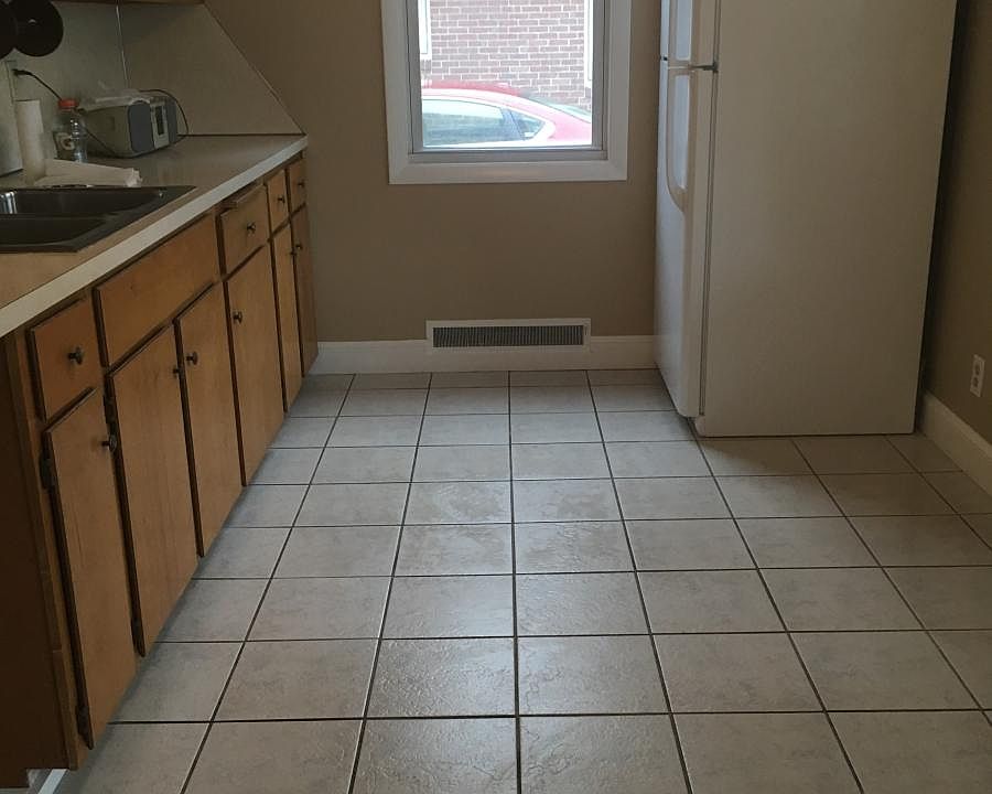 1st image of 41 Wayne Dr