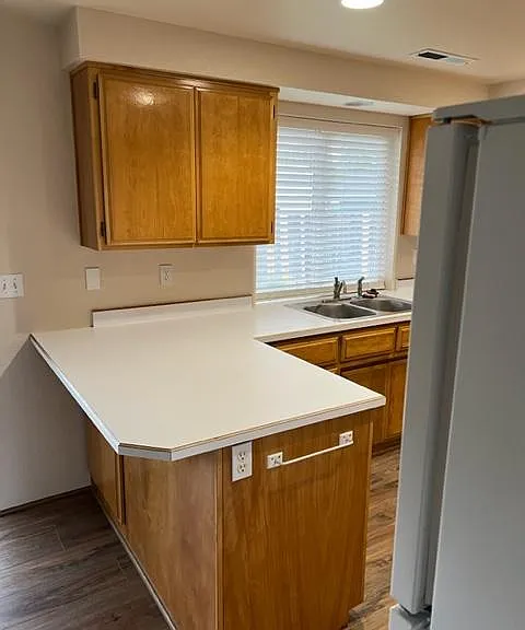 901 Rebecca Dr — Photo 16