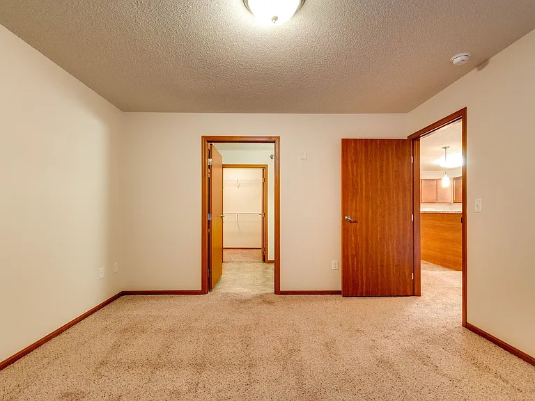 Southport Heights Apartments — Photo 53