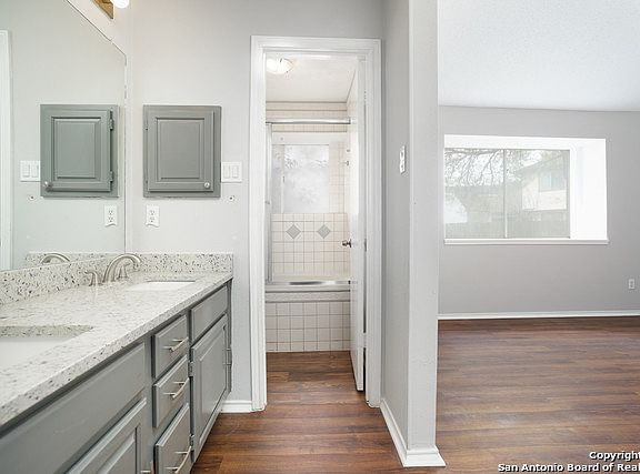 5th image of 3507 Pavilion Circle Dr