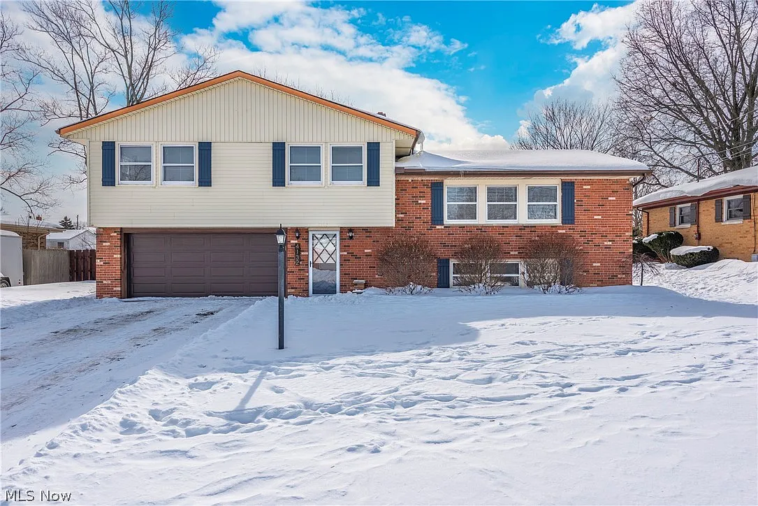 4132 Dennis Ln photo 1