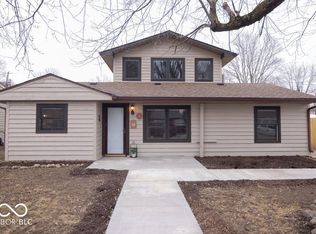 1612 S Lindell Dr, Yorktown, IN 47396