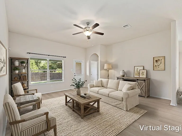 1525 Tranquility Ln — Photo 5