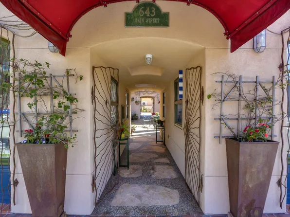 643 Main St, Half Moon Bay, CA 94019