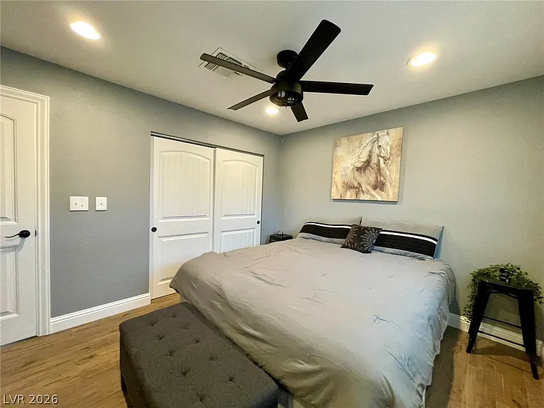 2246 Windsor Dr — Photo 36
