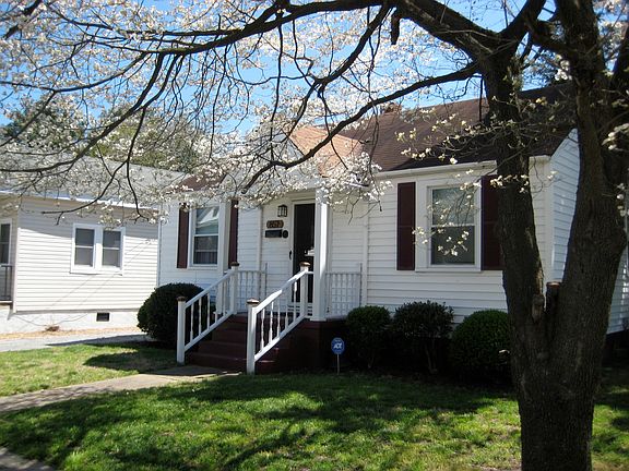 2nd image of 857 W 42nd St