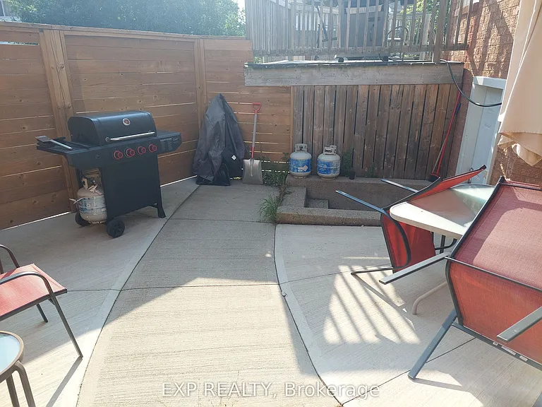 31 Matterdale Ave #L — Photo 9