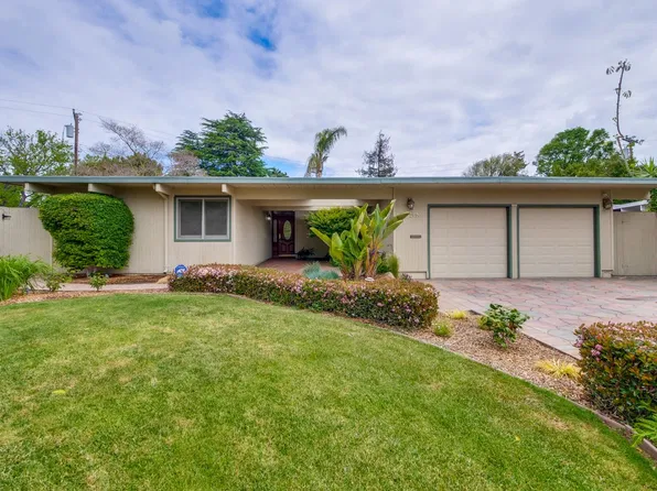 2053 Sandalwood Ct, Palo Alto, CA 94303