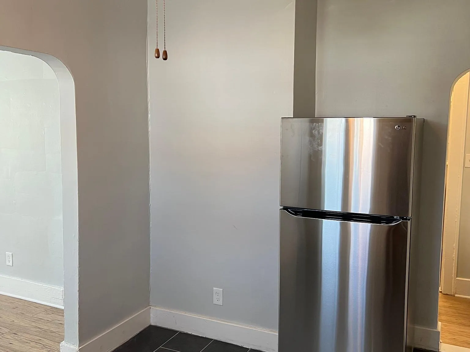 2 bed, 850 sqft, $1,150 — Photo 3