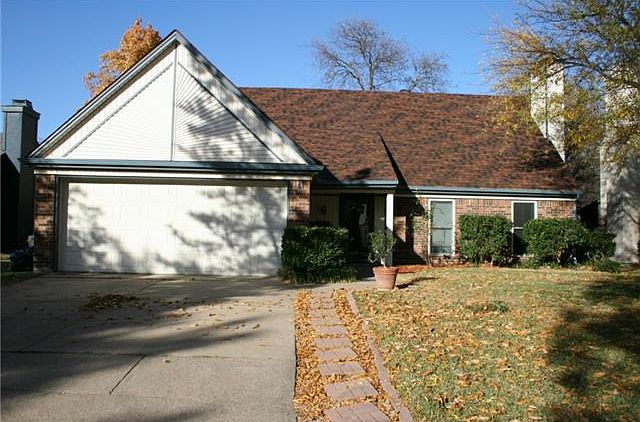 1st image of 2316 Abbington Ln