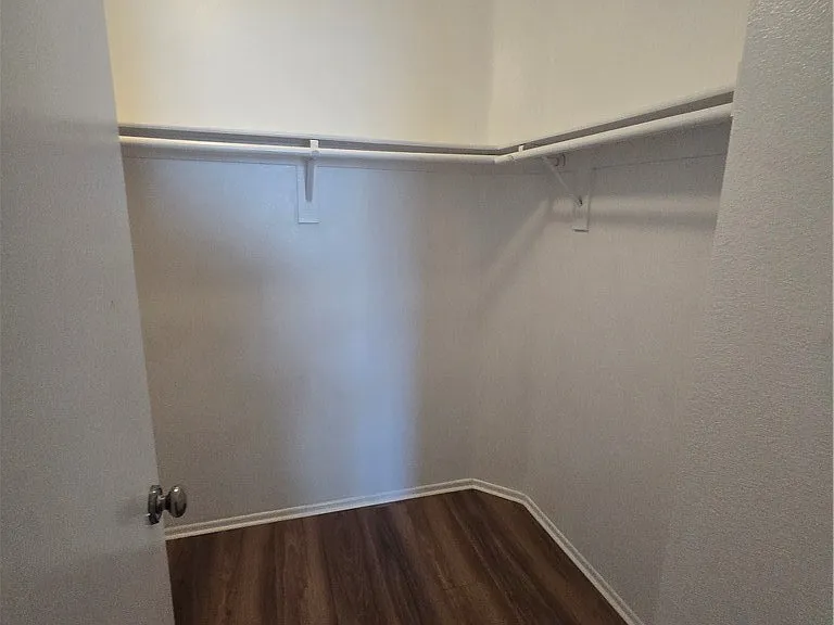 881 Bramble Ln — Photo 29