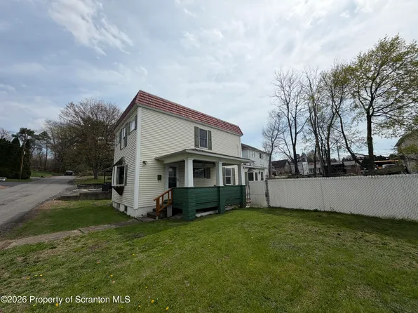 164 Oak St, Pittston, PA 18640