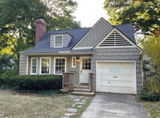 5540 Canterbury Rd, Fairway, KS 66205