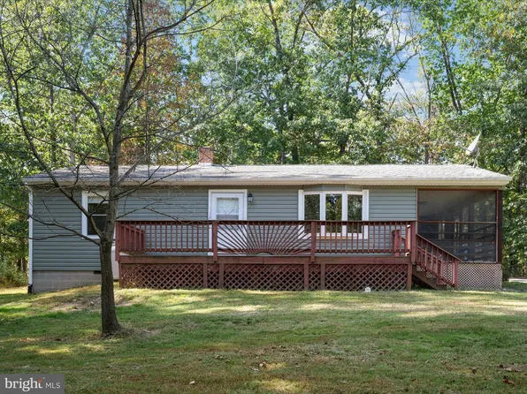 220 Chestnut Grove Rd, Winchester, VA 22603