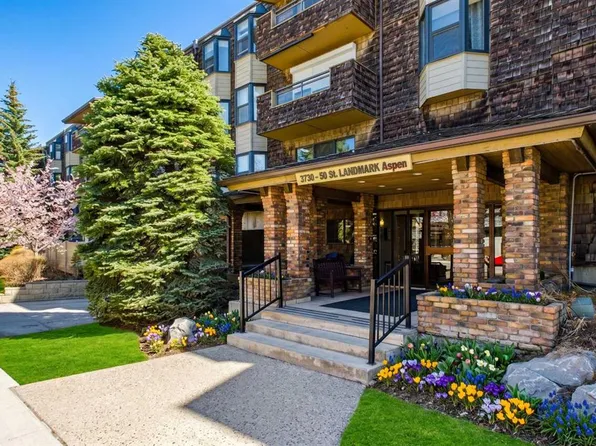 3730 W 50th St NW #206, Calgary, AB T3A 2V9