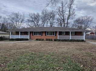 1154 W State Line Rd, Rossville, GA 30741