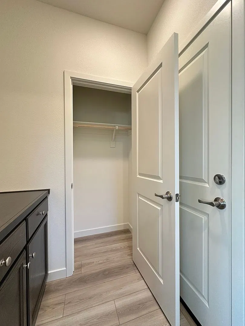 Corner Lot Home In Folsom — Photo 4