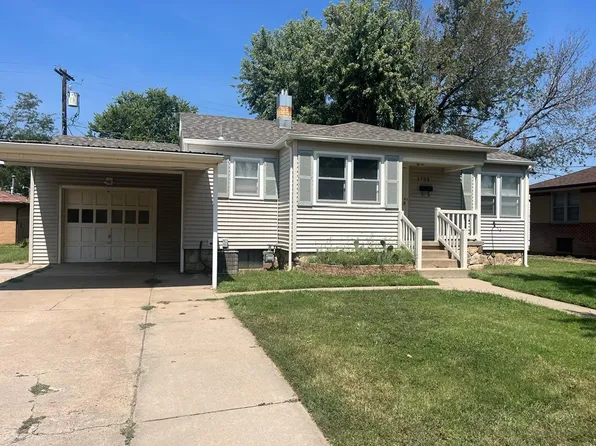 3708 Lakin Ave, Great Bend, KS 67530