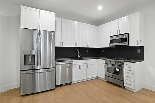 121 Madison Ave #11E Photo 1