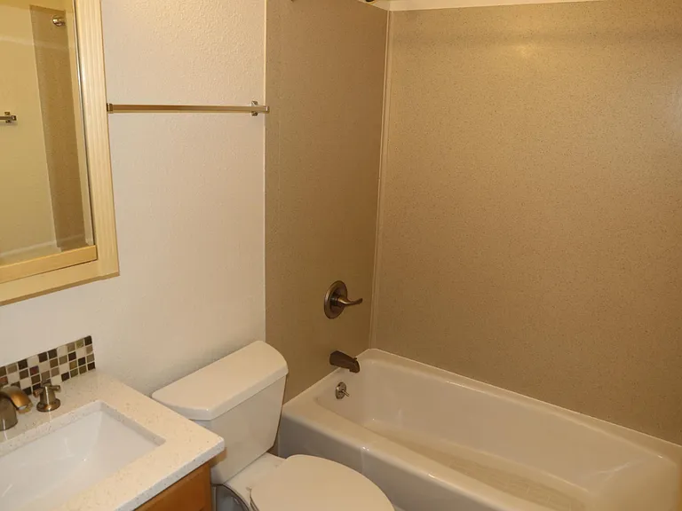 348 Arapahoe Ave #11 — Photo 9