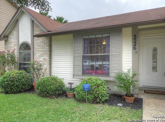 2nd image of 5526 Needville Dr