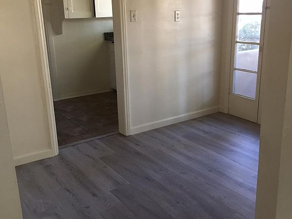 3rd image of 1601 S Stoneman Ave
