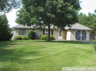 424 Lakeview Dr, Chetek, WI 54728