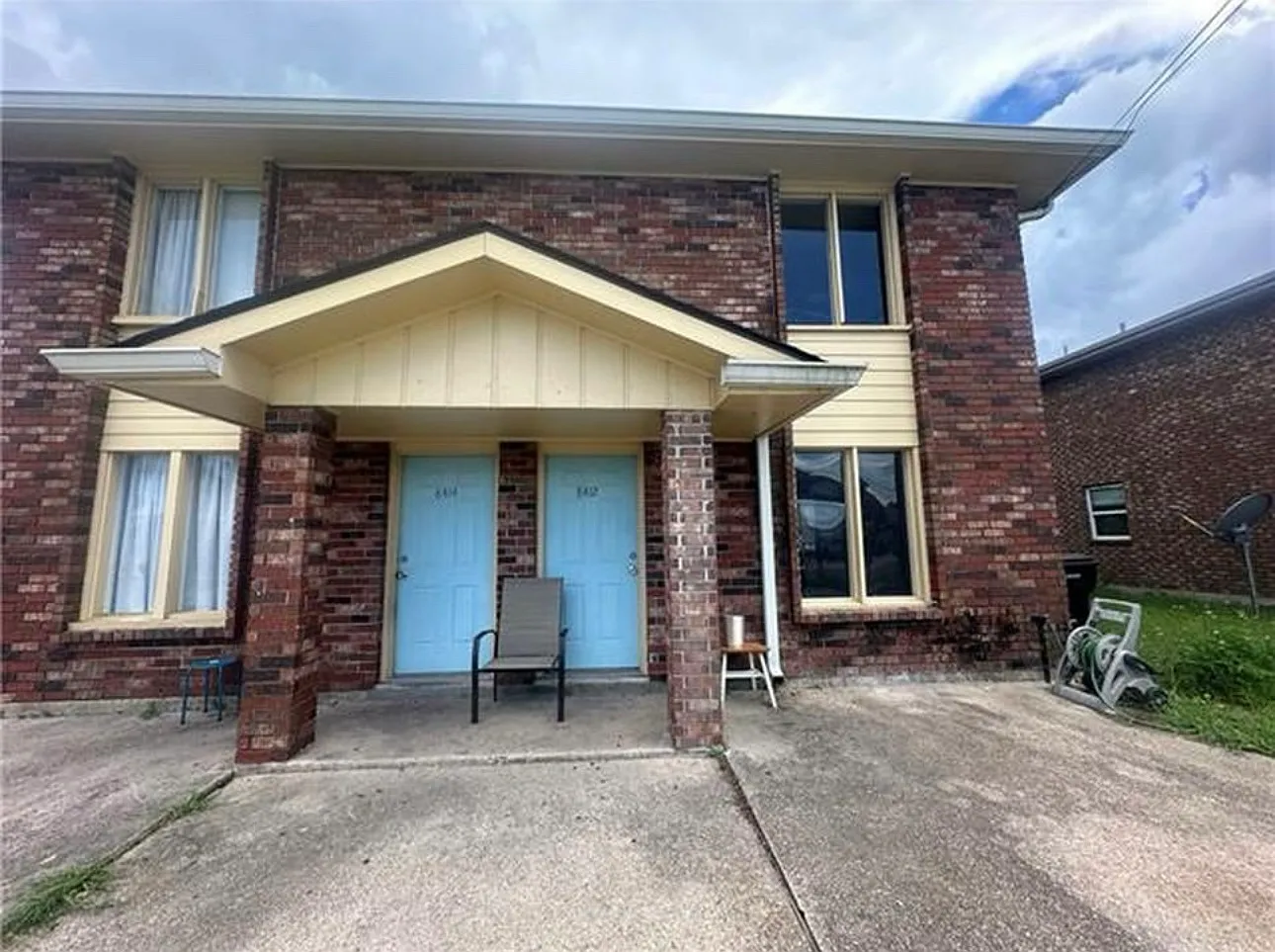 2 bed, 1.5 bath, 1200 sqft, $1,350 — Photo 1