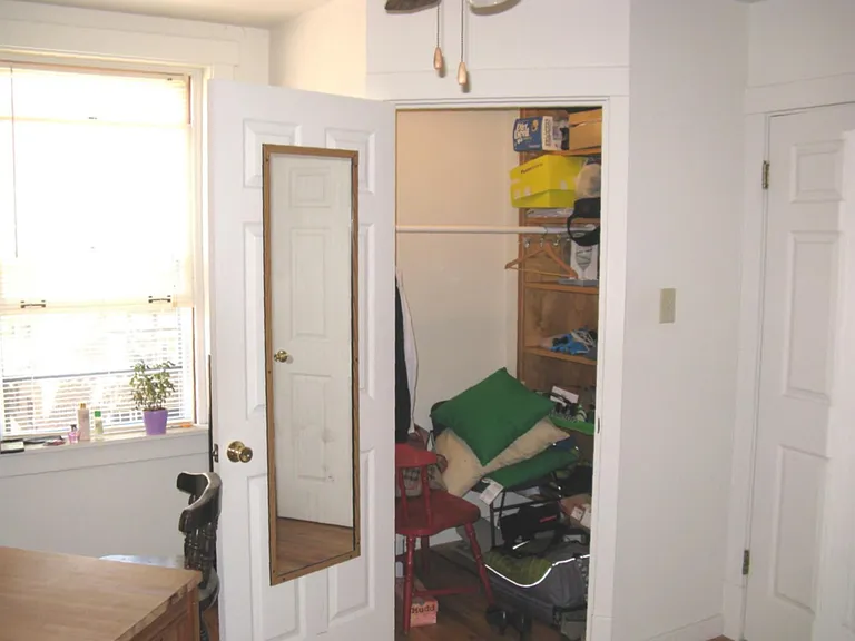 2BR closet