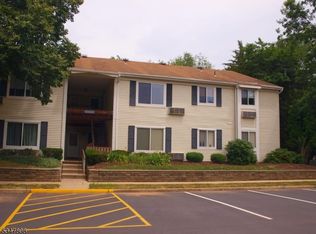 7 Norwich Pl, Somerset, NJ 08873