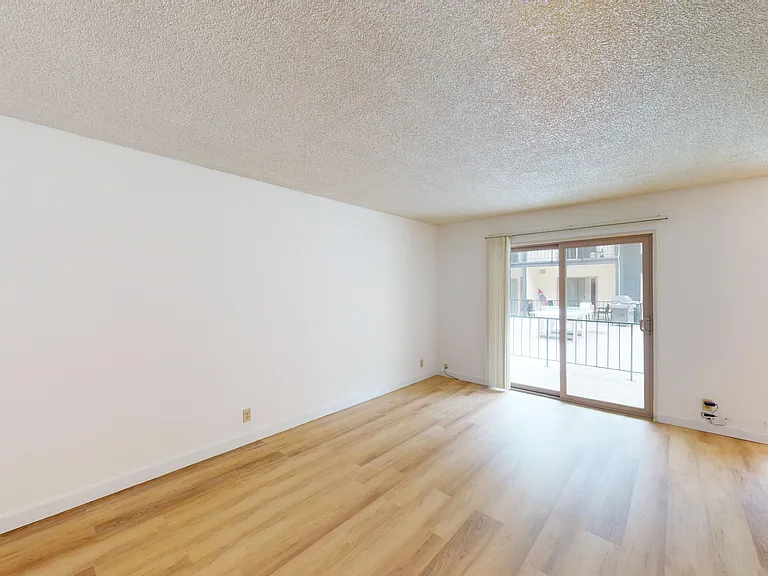 2520 College Avenue — Photo 21