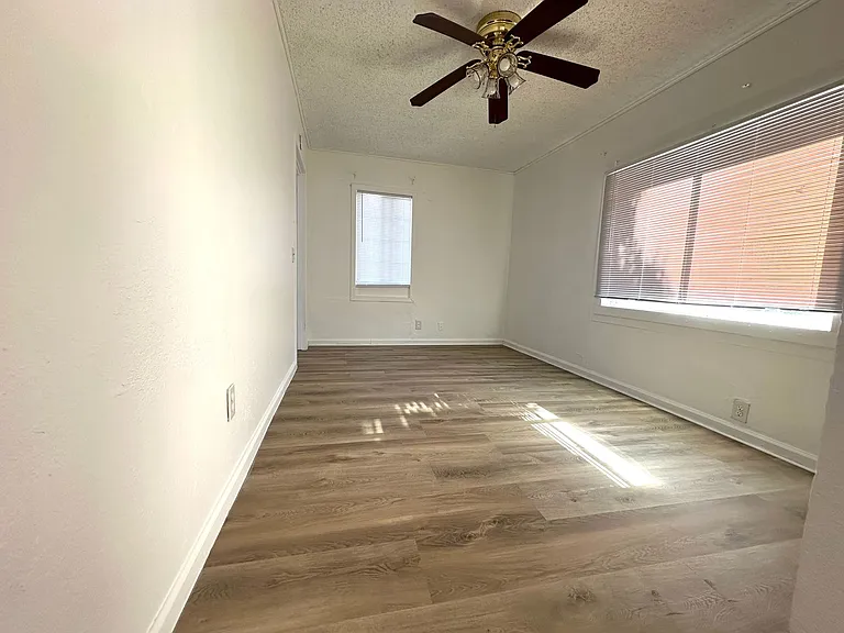 731 Vermont Ave — Photo 7