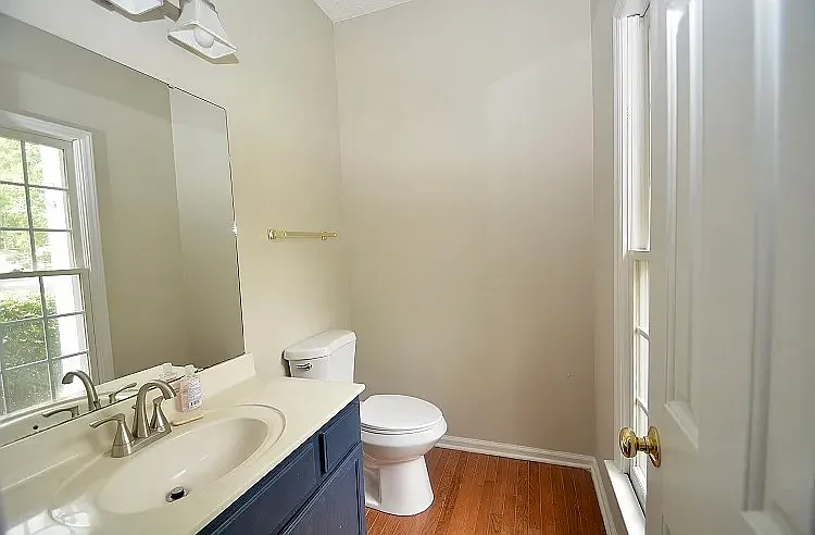 4 bed, 2.5 bath, 2160 sqft, $2,505 — Photo 3
