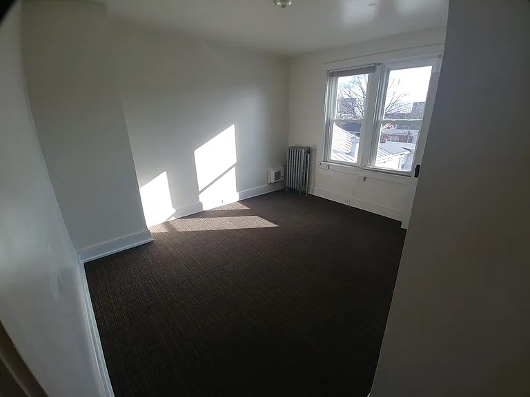 34 E Walnut St #C — Photo 22