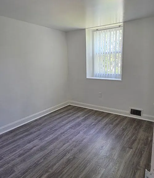 1624 Lyle Ct — Photo 11
