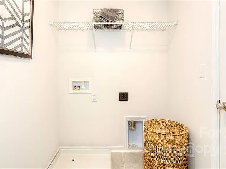 131 Creekview Rd — Photo 19