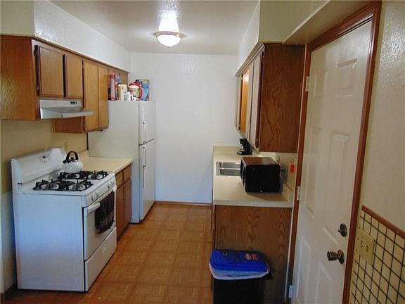 3rd image of 513 Sue Ln