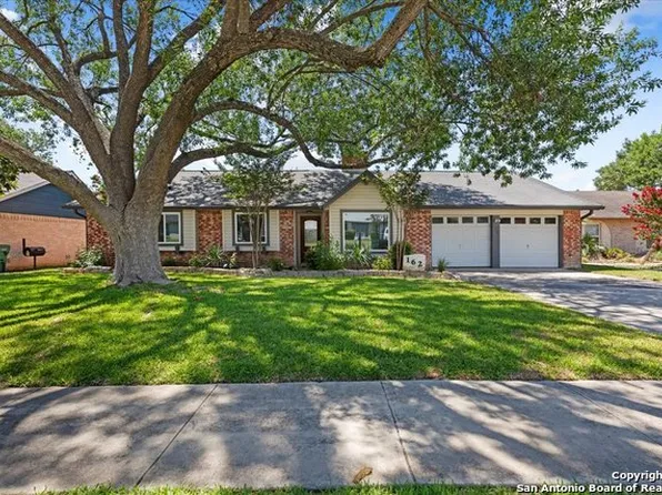 162 HIGH OAK, Universal City, TX 78148