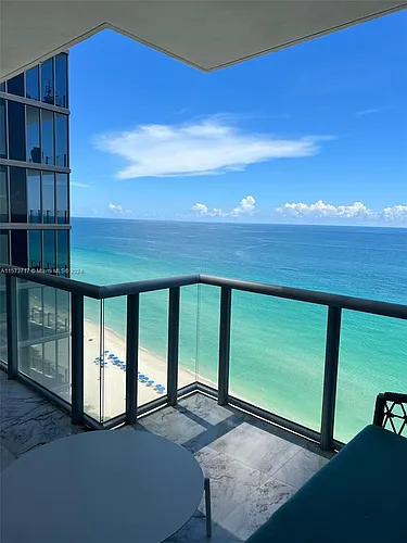 17121 Collins Ave Photo 1