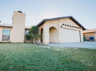 713 Cottonwood Dr, Ridgecrest, CA 93555