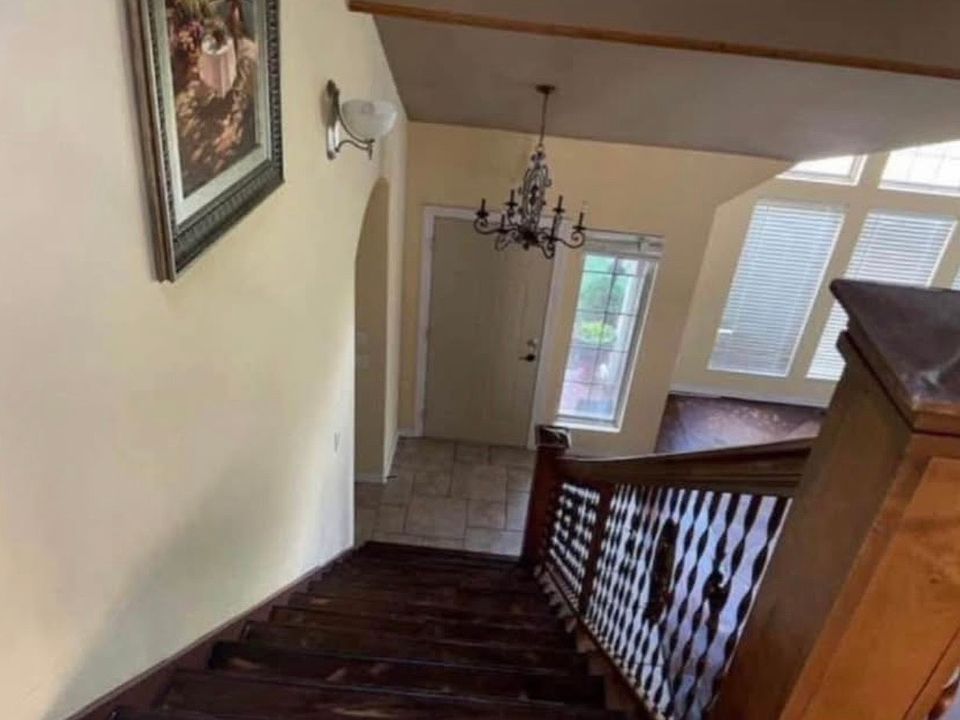 1st image of 6408 Ellen Ln
