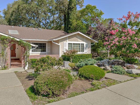 2nd image of 4325 Vista De Lago Way
