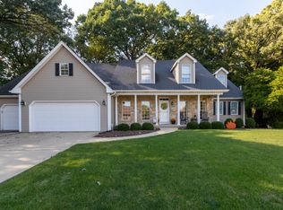 1294 Cannon Ct, Batavia, IL 60510