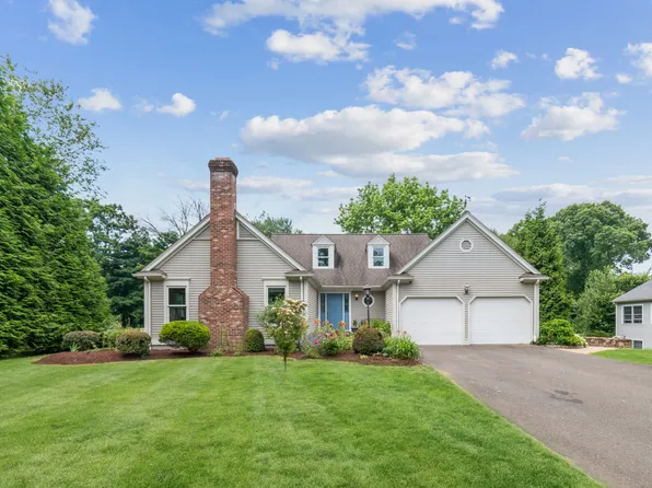 25 Evelyn Street, Fairfield, CT 06890