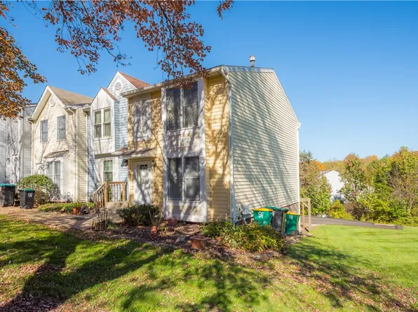 6360 Springhouse Pl, Bridgeville, PA 15017