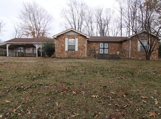 337 Rossview Rd, Clarksville, TN 37043