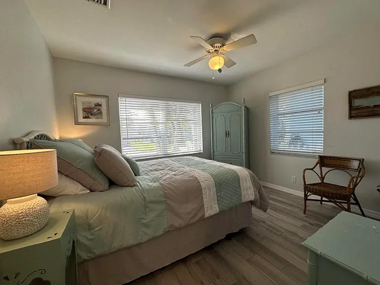 49 Douglas Dr — Photo 29