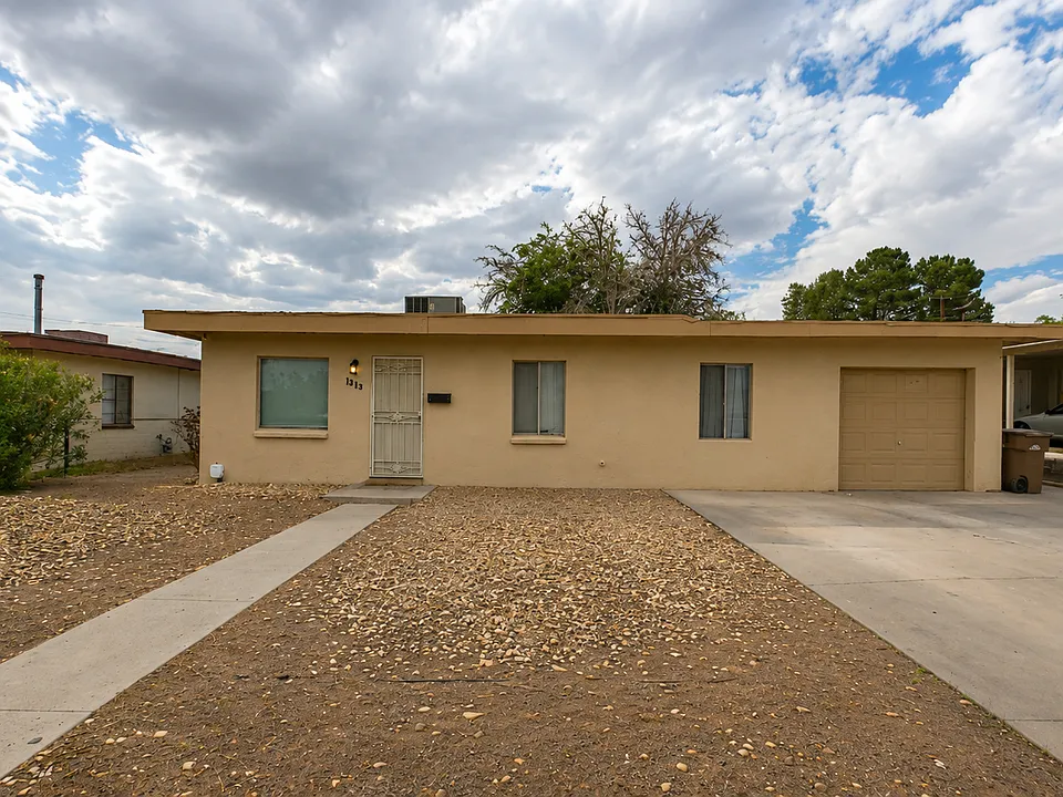 1313 Branson Ave
