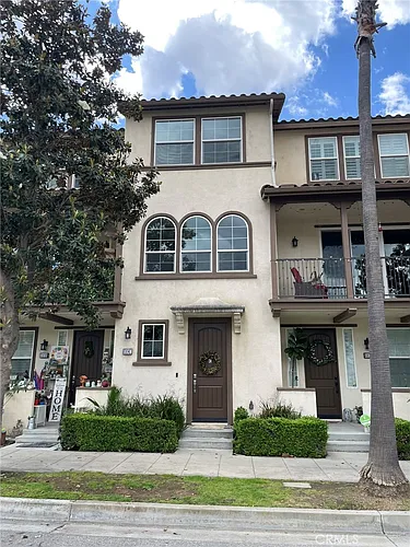 810 E Promenade #C Photo 1